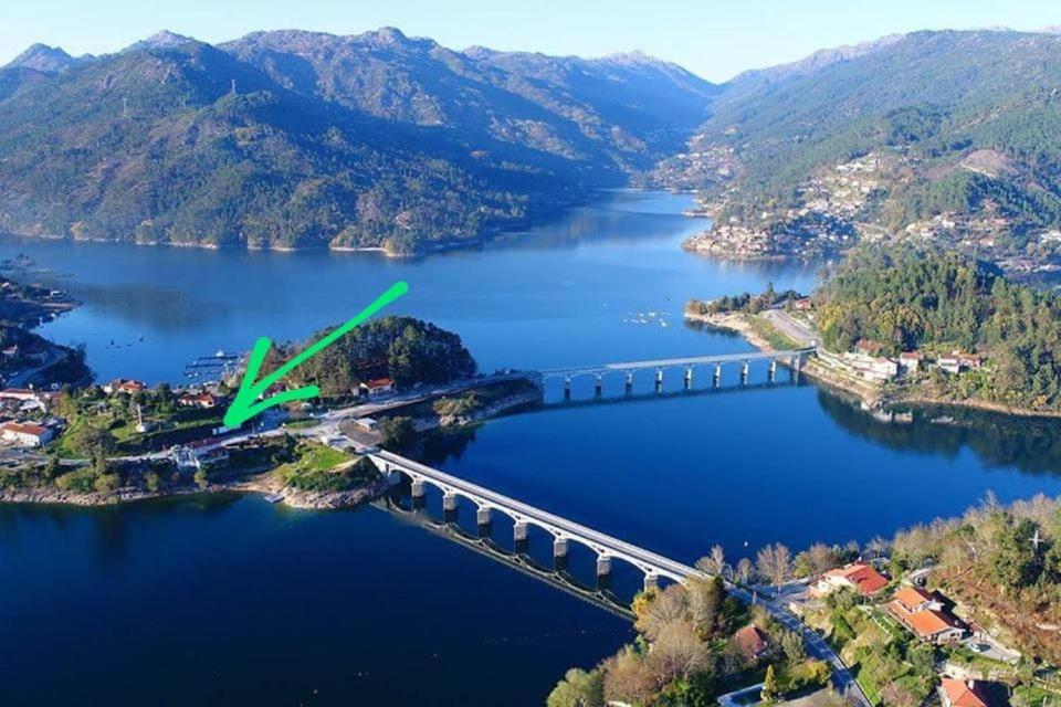 Sobreiro Apartamentos Rio Caldo 外观 照片