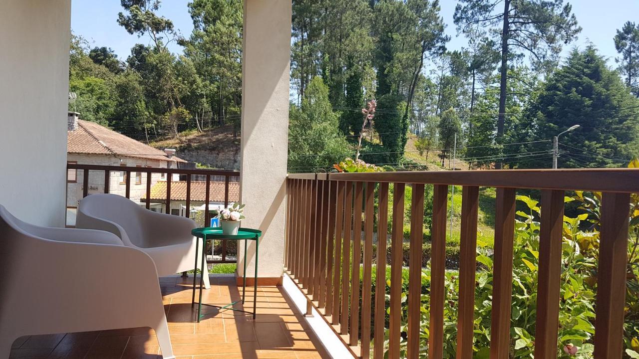 Sobreiro Apartamentos Rio Caldo 外观 照片